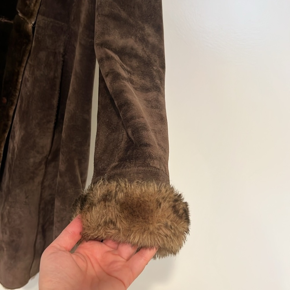 WINTER COAT - Picture 4 of 8
